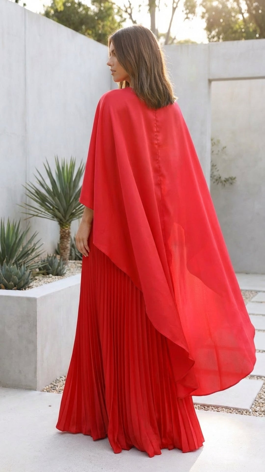 Aniya | Robe Longue à Manches Cape pour Invitée de Mariage