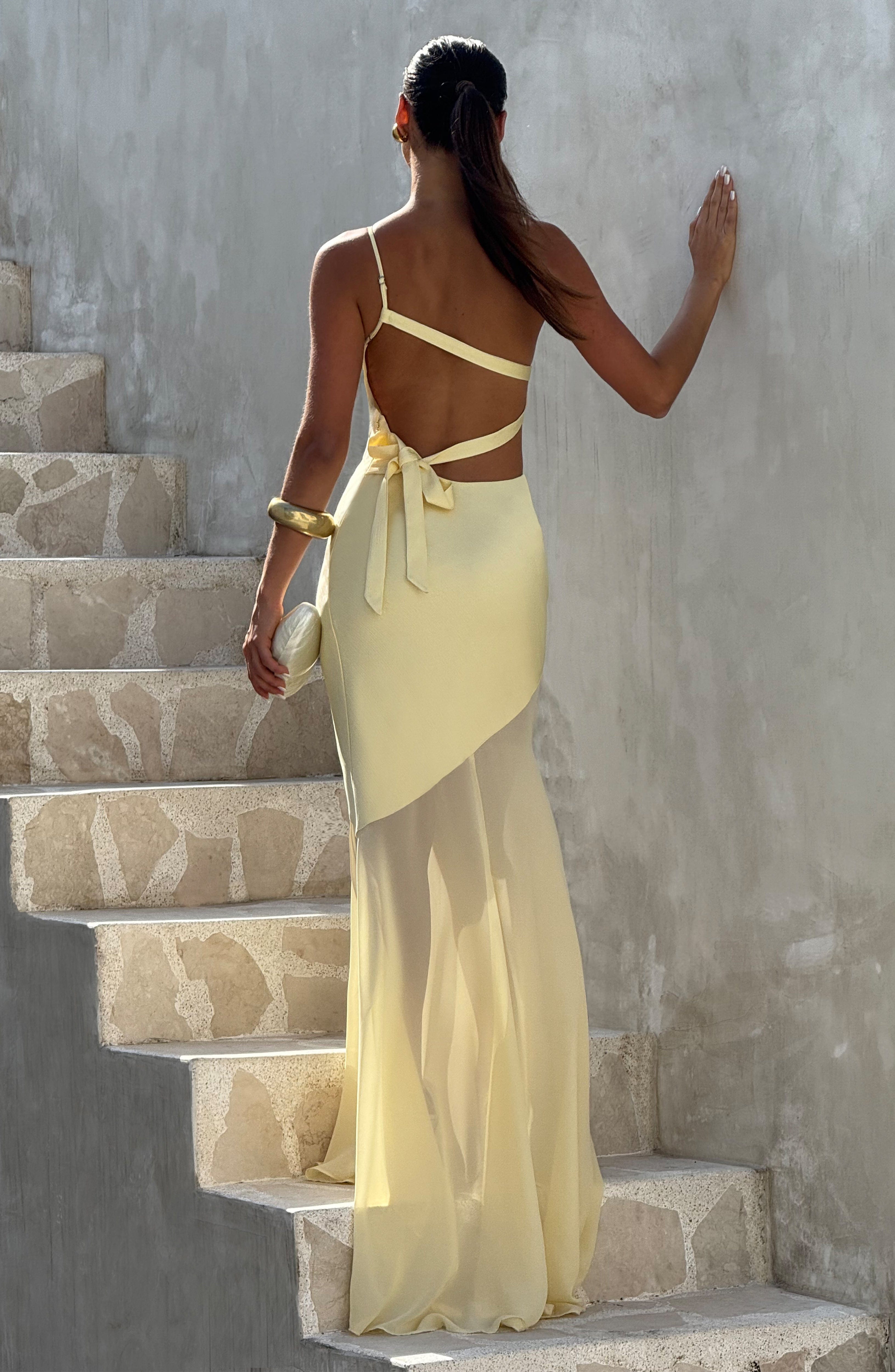 Caprice | Robe Longue Asymétrique pour Invitée de Mariage Femme