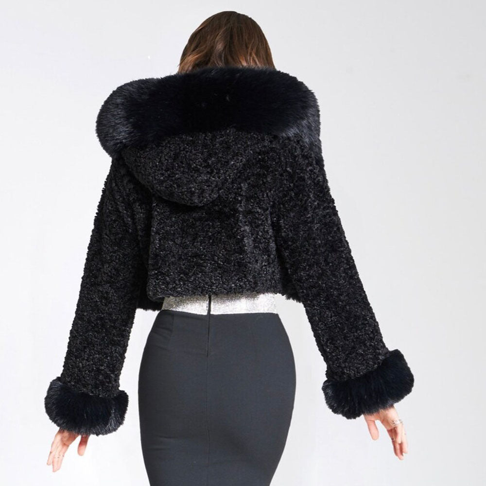 Cynthia | Manteau Court à Capuche en Fausse Fourrure pour Femme