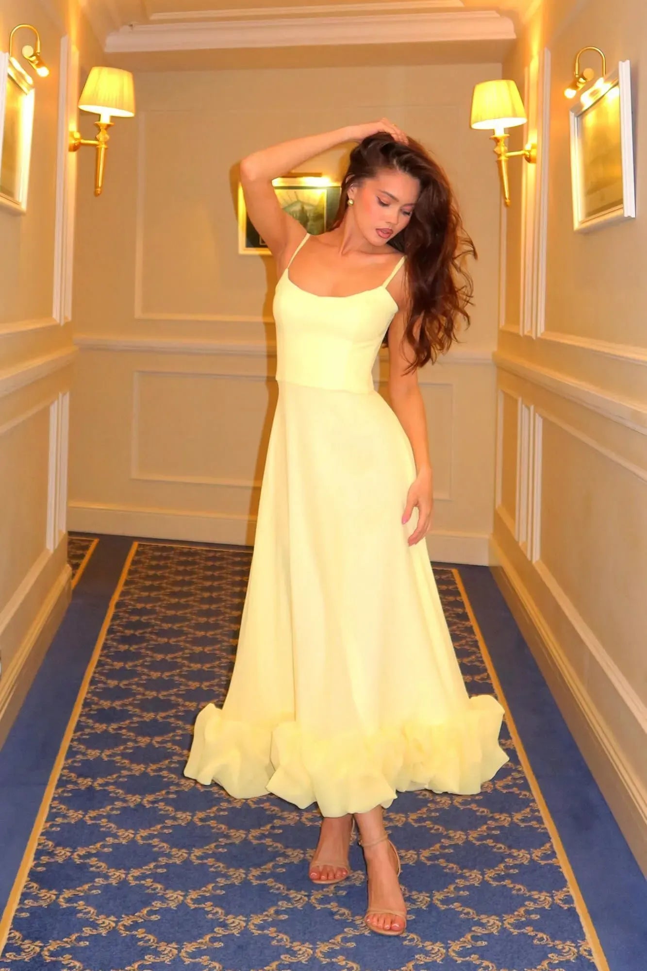 Heather | Robe de Bal Midi Évasée Sans Manches pour Femme