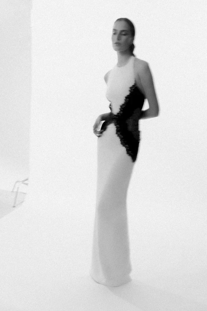 Kaira | Robe Maxi en Dentelle dos Nu à Col Licou Montant pour Femmes