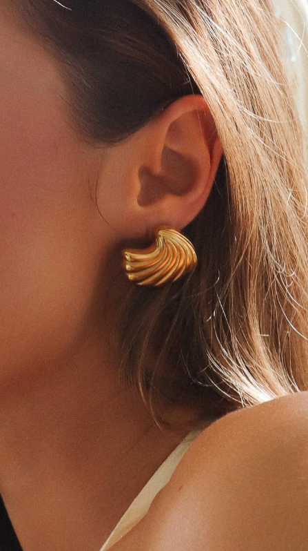 Noelle | Boucles D'Oreilles Coquillage Dorées pour Femme