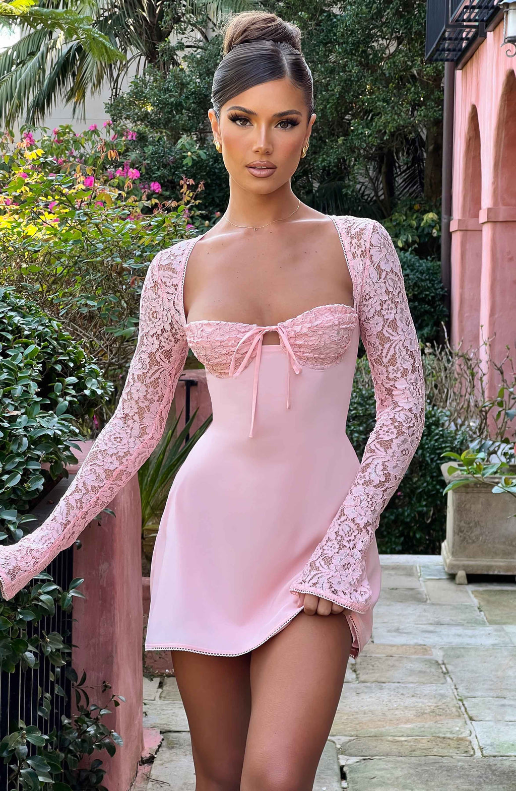 Noemi | Robe D'Été Mini à Manches Longues en Dentelle pour Femme