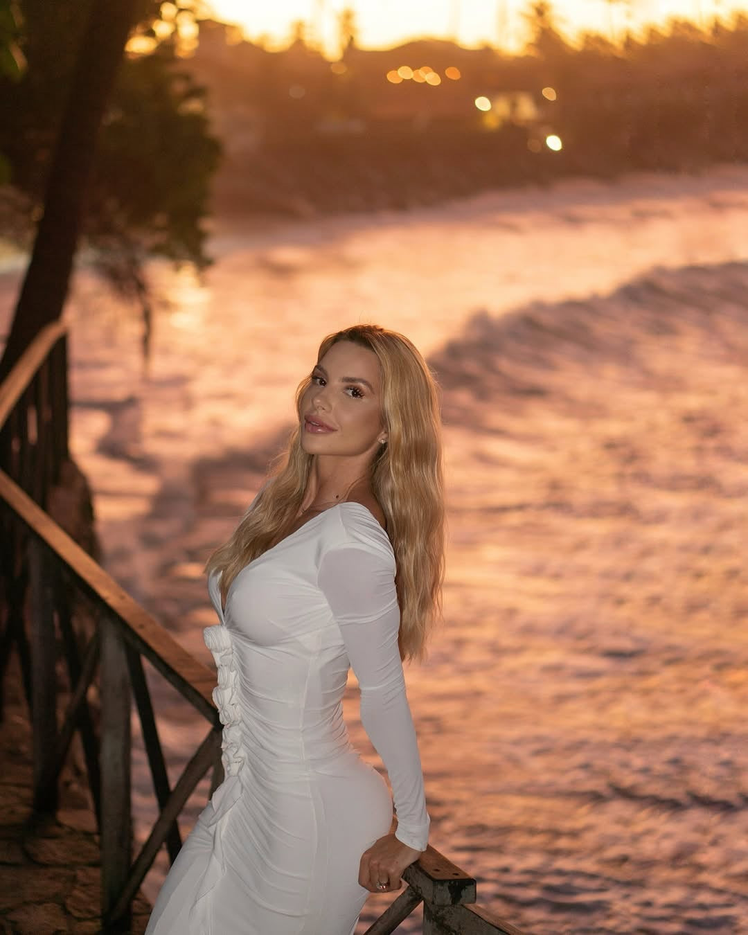 Paulina | Robe Maxi Moulante à Manches Longues et Col en V pour Femmes