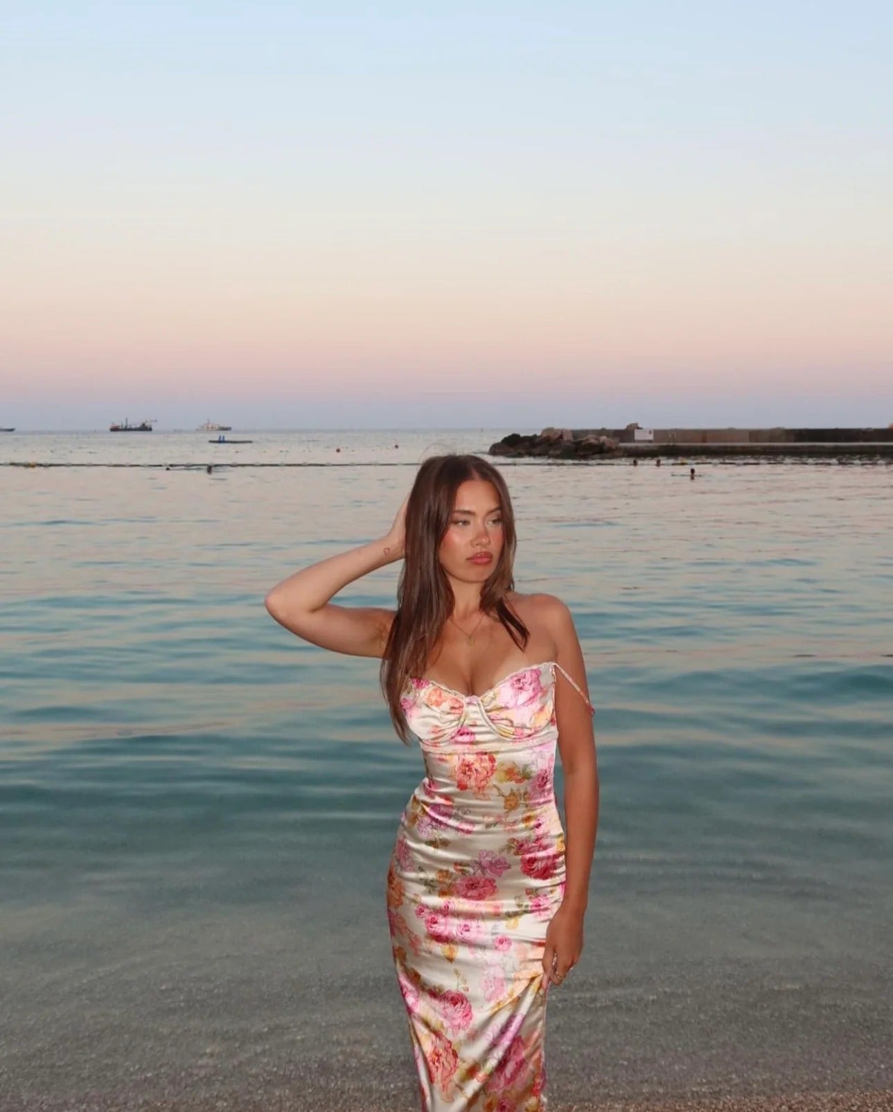 Selah | Robe Longue D'Été Fleurie Sans Manches pour Invitée de Mariage pour Femme