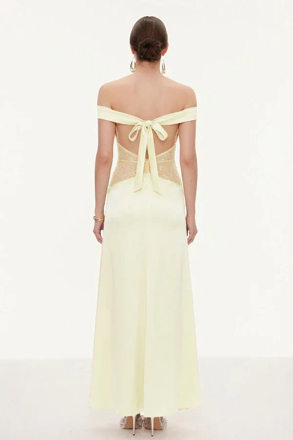 Selene | Robe Maxi en Dentelle à Décolleté Plongeant et dos Nu pour Femme