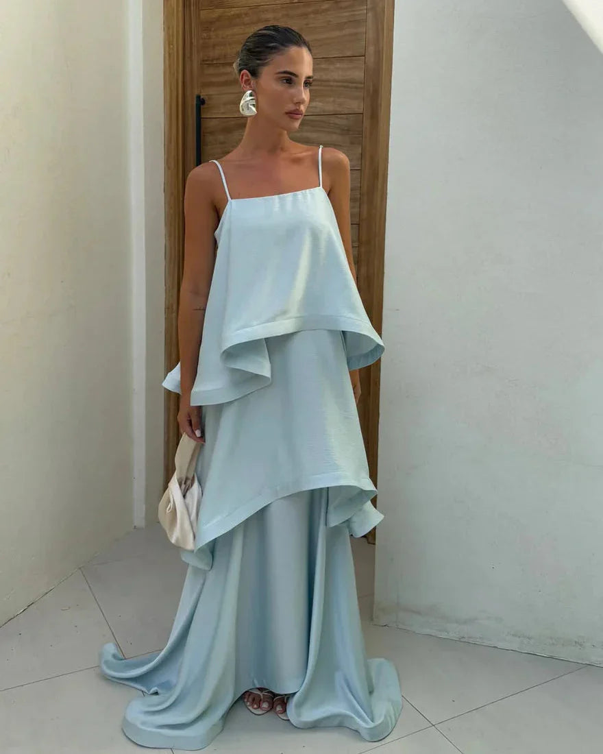 Stevie | Robe Longue D'Invitée de Mariage en Satin à Volants Étagés et Bretelles Spaghetti pour Femme