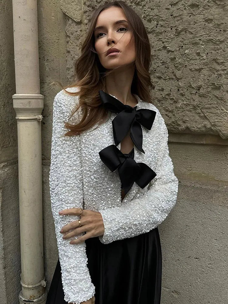 Bella | Top de Fête à Manches Longues Avec Nœud en Séquins pour Femme