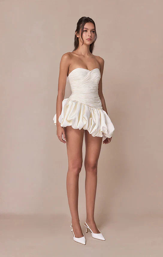 Alia | Mini Robe de Cocktail Drapée Bouffante Sans Bretelles pour Femme