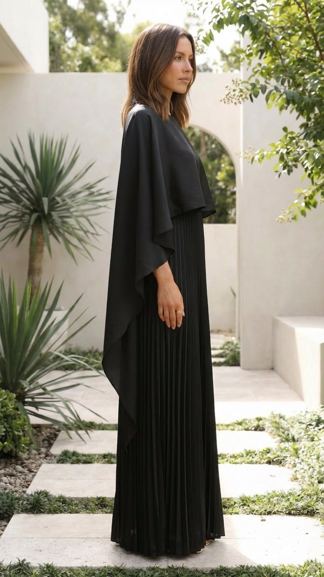 Aniya | Robe Longue à Manches Cape pour Invitée de Mariage