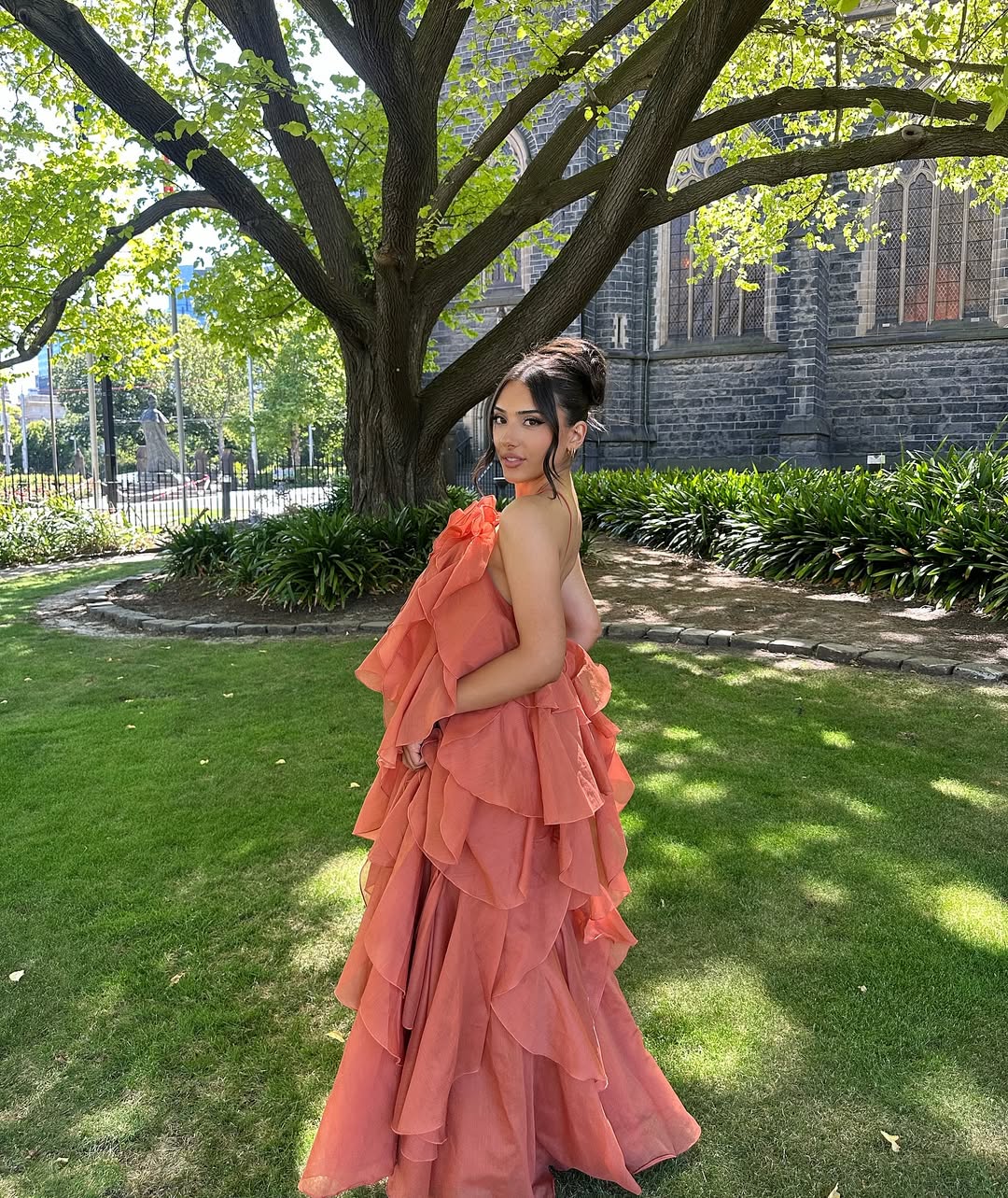Bellina | Robe Longue de Bal à Volants Superposés Sans Manches