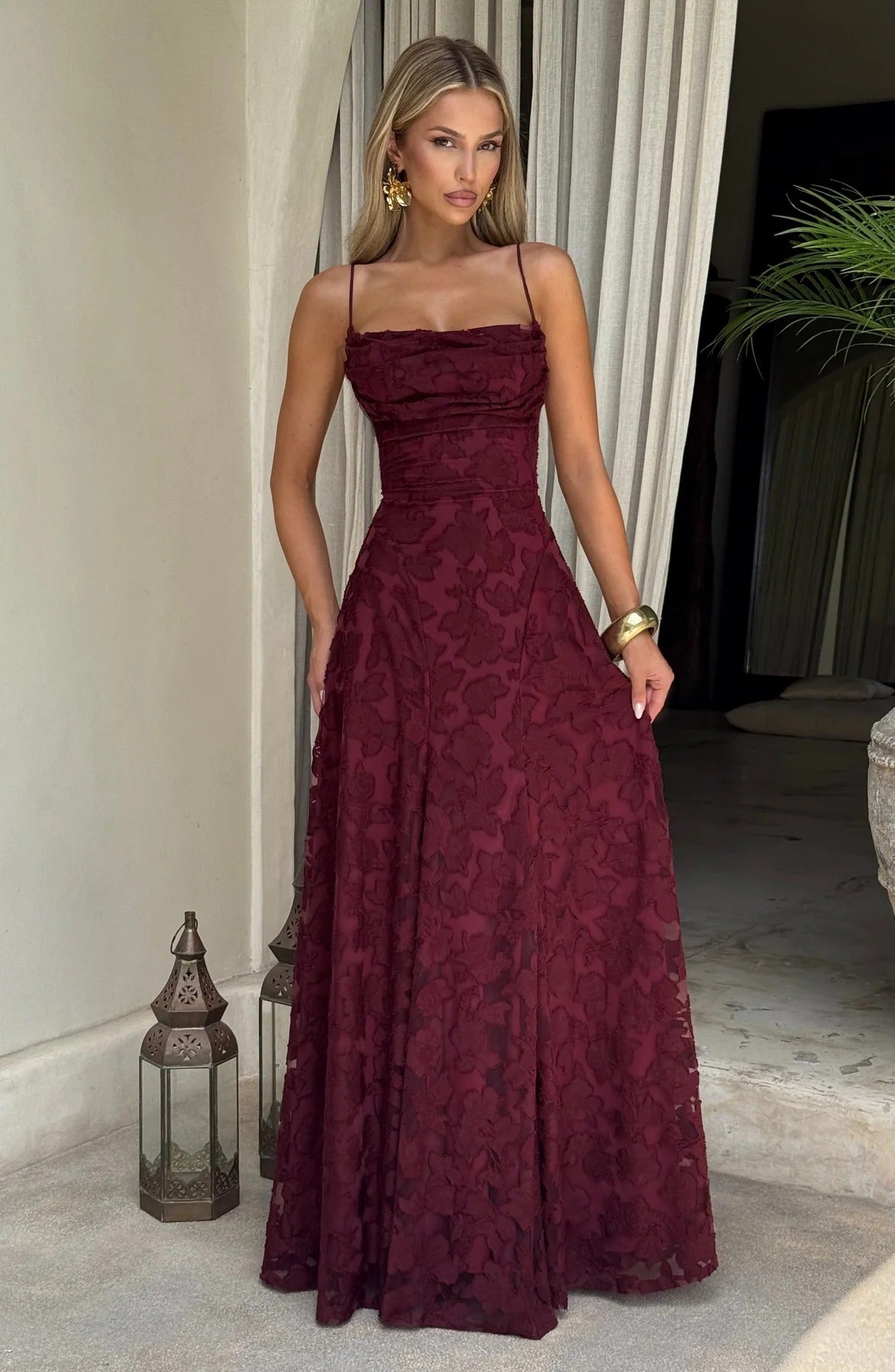 Briar | Robe Longue Florale Sans Manches pour Invitée de Mariage
