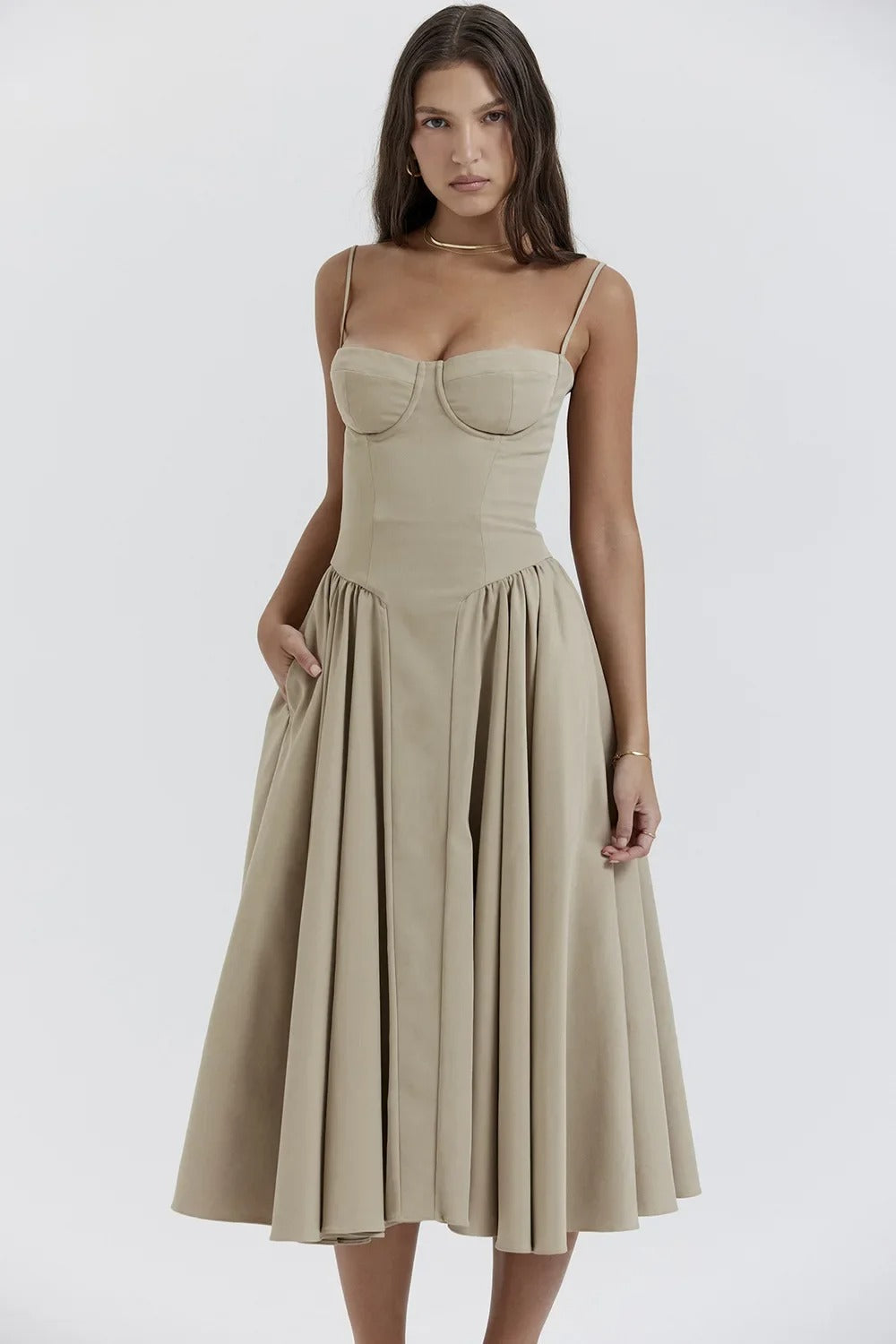 Calliope | Robe Midi Structurée Sans Manches pour L'Été