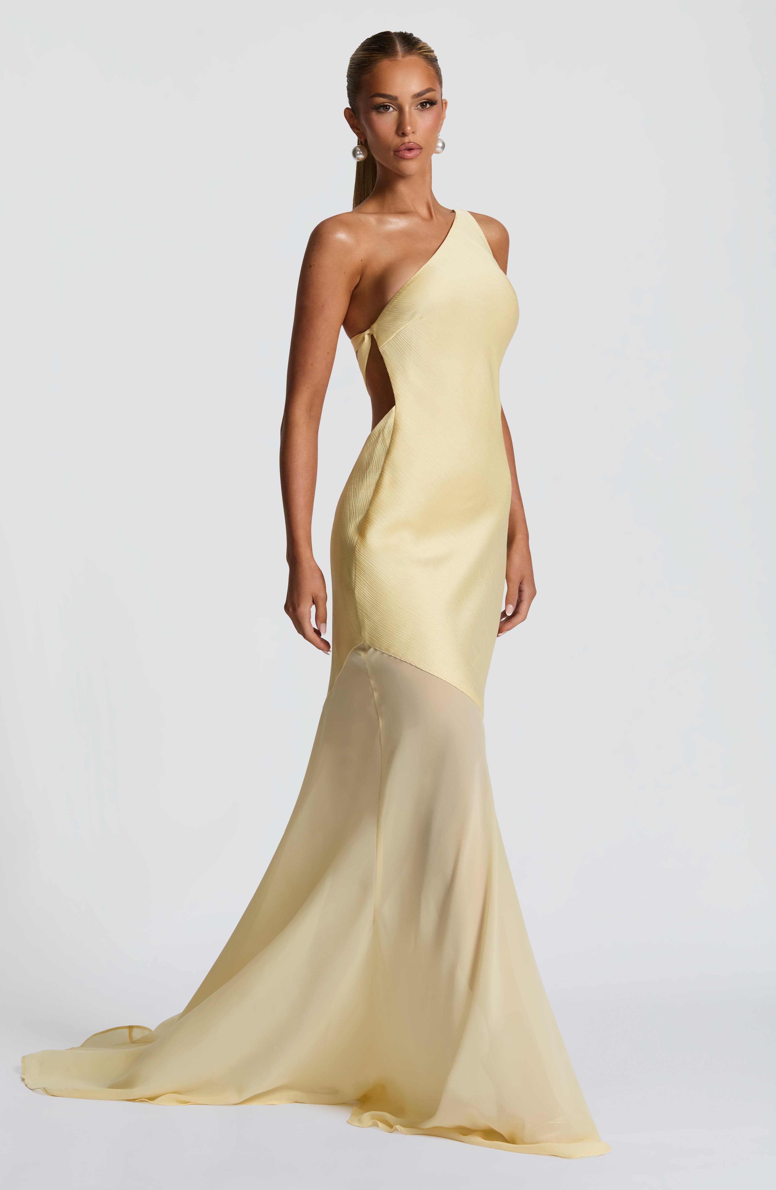 Caprice | Robe Longue D'Invitée de Mariage Asymétrique pour Femme