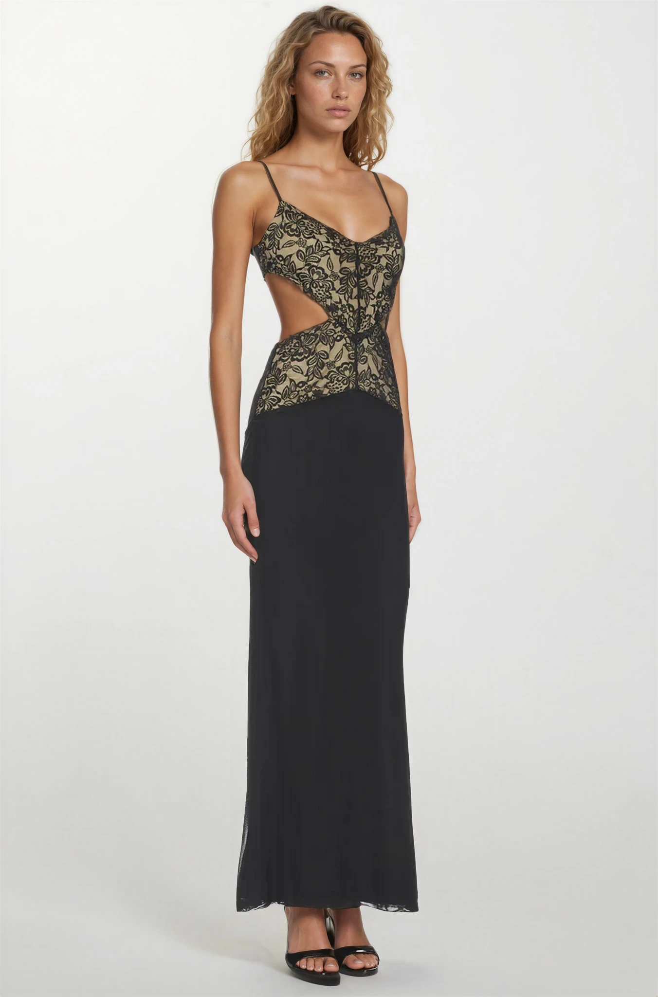 Celeste | Robe Longue à Bretelles Spaghetti et Dentelle Avec dos Nu Noué pour Femmes