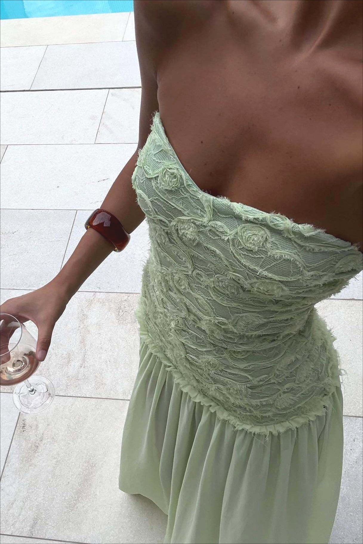 Cleo | Robe Maxi Invitée de Mariage Bustier en Mousseline à Corsage Floral Texturé pour Femme