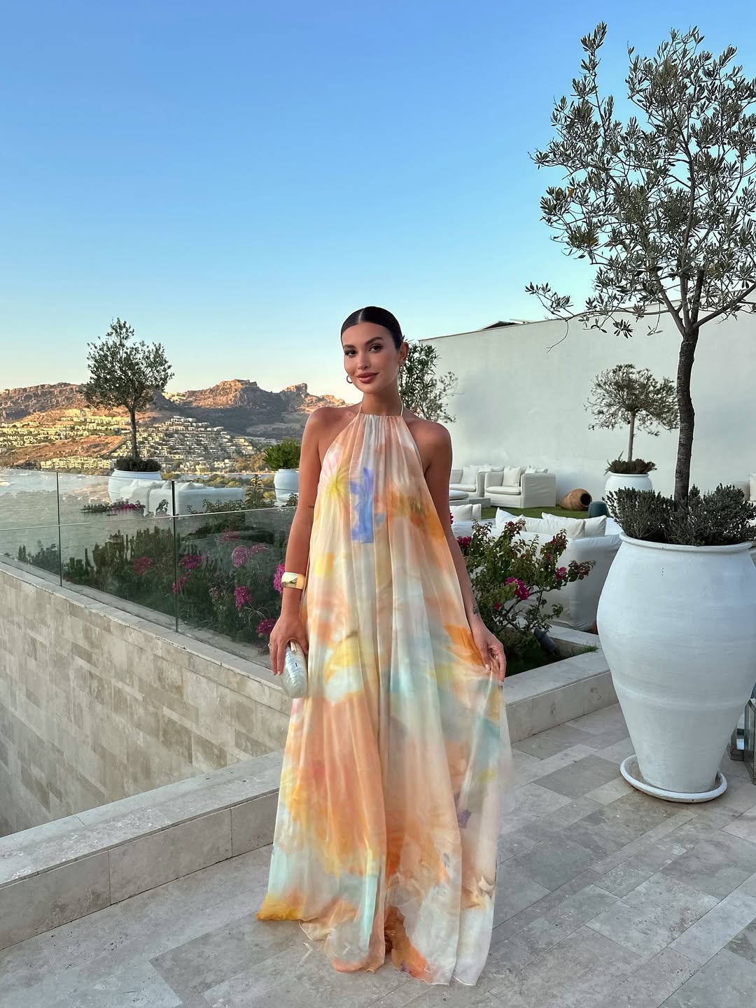Corinna | Robe Longue dos Nu Imprimée pour Invitée de Mariage D'Été