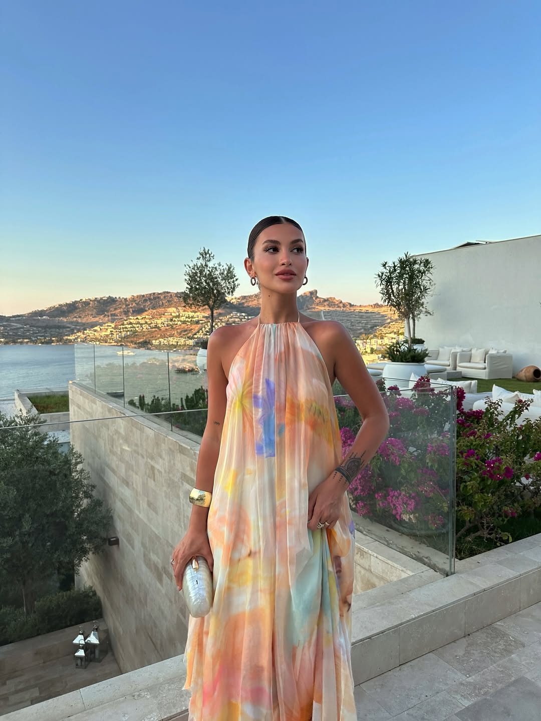 Corinna | Robe Longue dos Nu Imprimée pour Invitée de Mariage D'Été