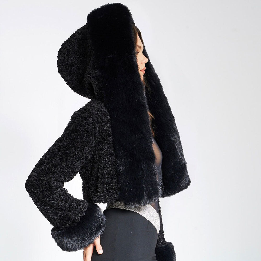 Cynthia | Manteau Court à Capuche en Fausse Fourrure pour Femme