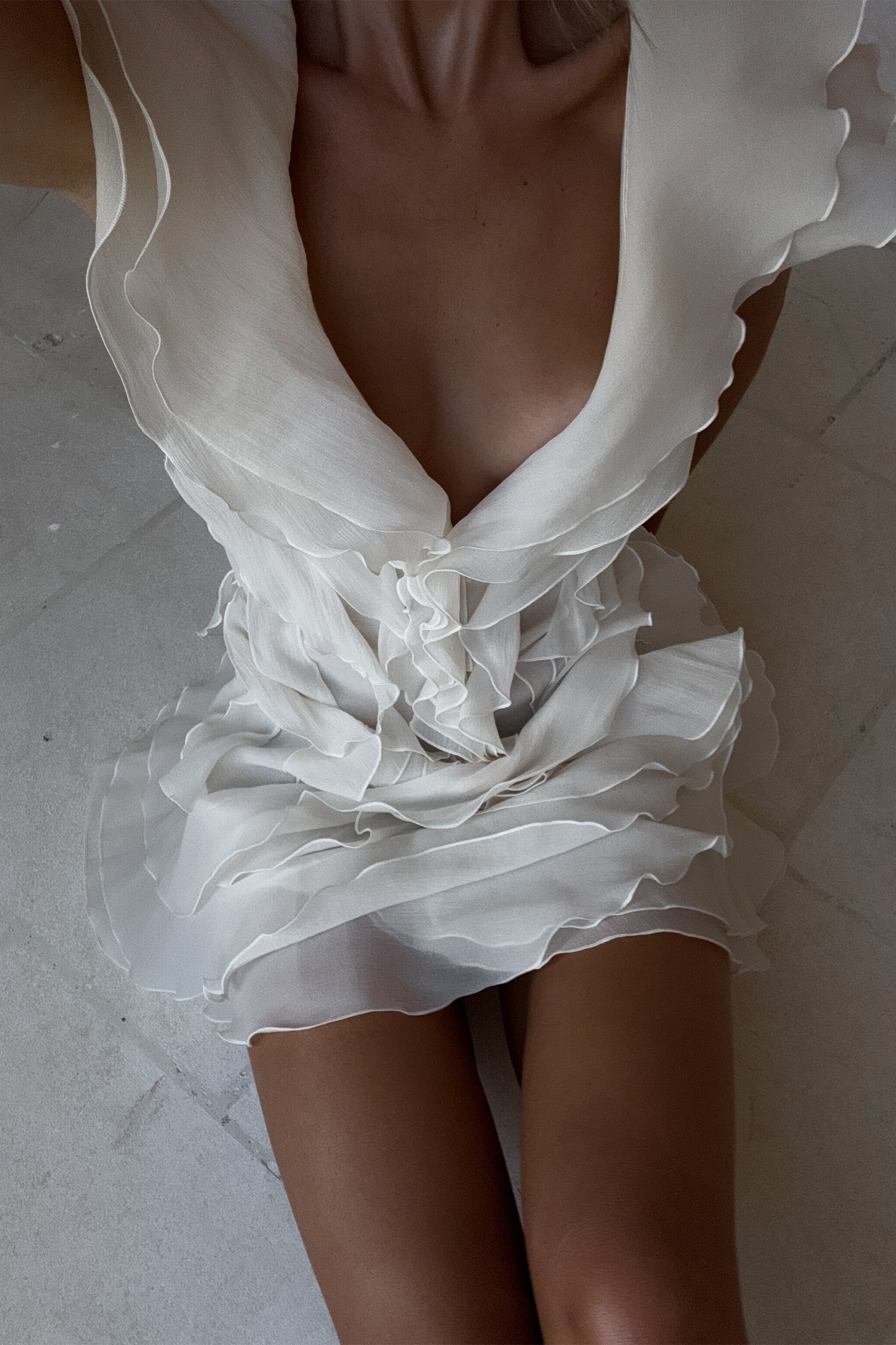 Jazlyn | V-Neck Ruffled Off-Shoulder Short Summer Dress