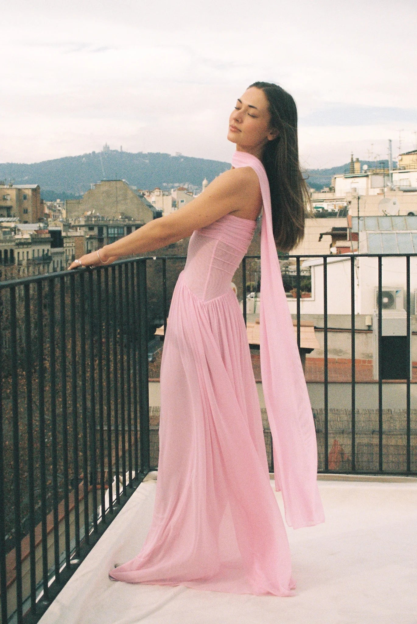 June | Robe D'Été Maxi Plissée Bustier Torsadé pour Femmes