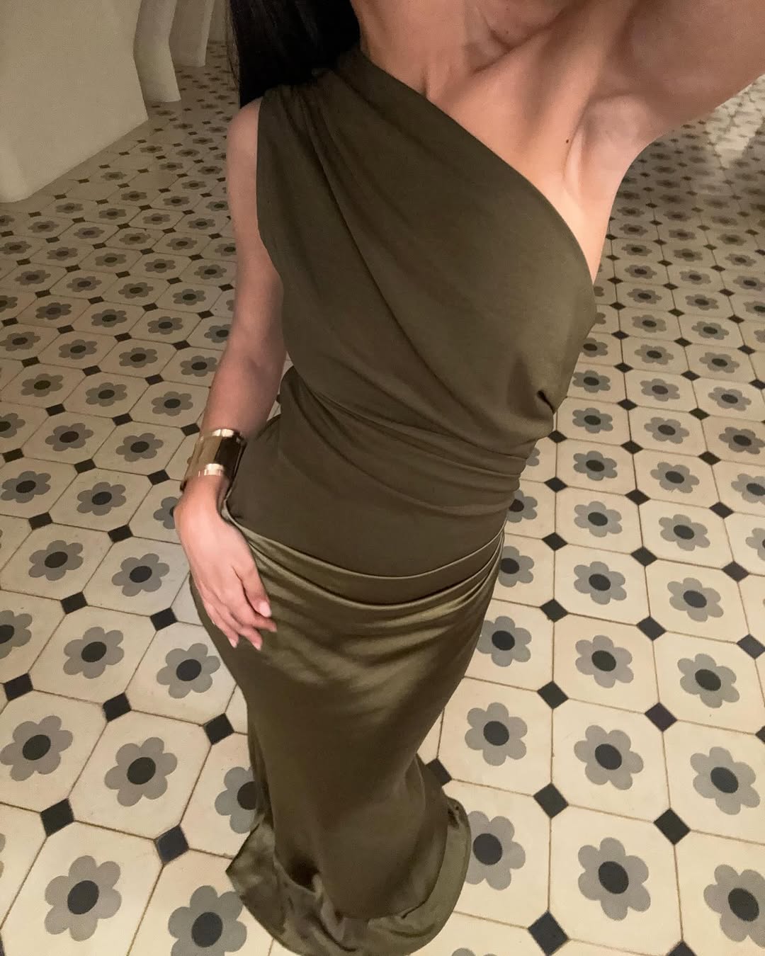 Kaelyn | Robe D'Invitée de Mariage Maxi Élégante à une Épaule pour Femme