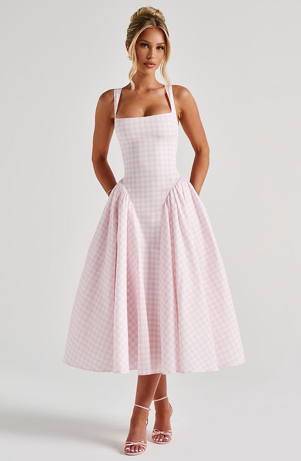 Kaydence | Robe Midi à Carreaux Vichy et Encolure Carrée Sans Manches
