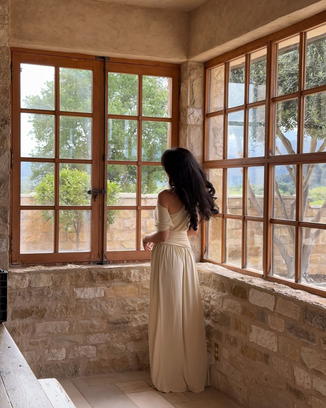 Kayla | Robe D'Invité de Mariage Maxi Moulante Transparente à Fronces pour Femme
