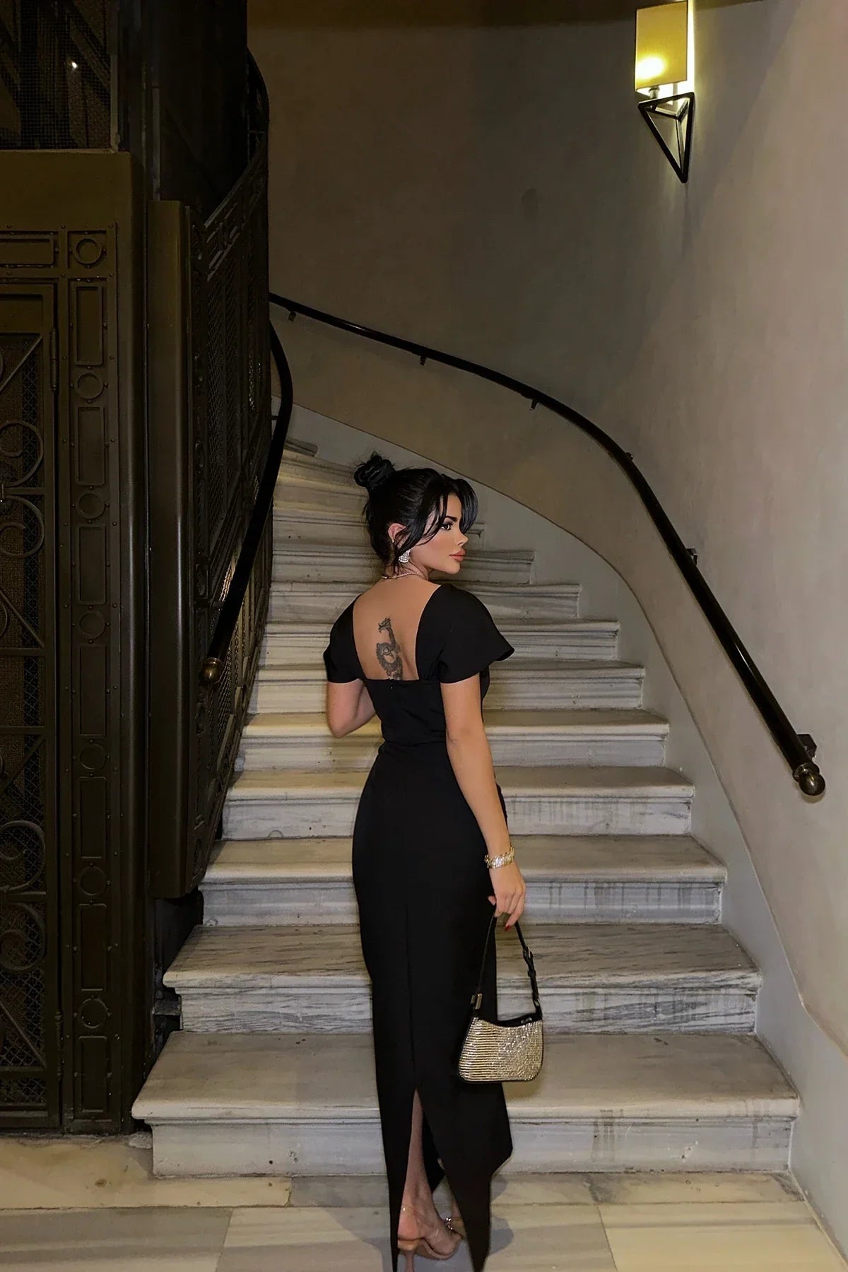 Keira | Robe Maxi Bodycon à Col Carré et Épaules Drapées pour Femme