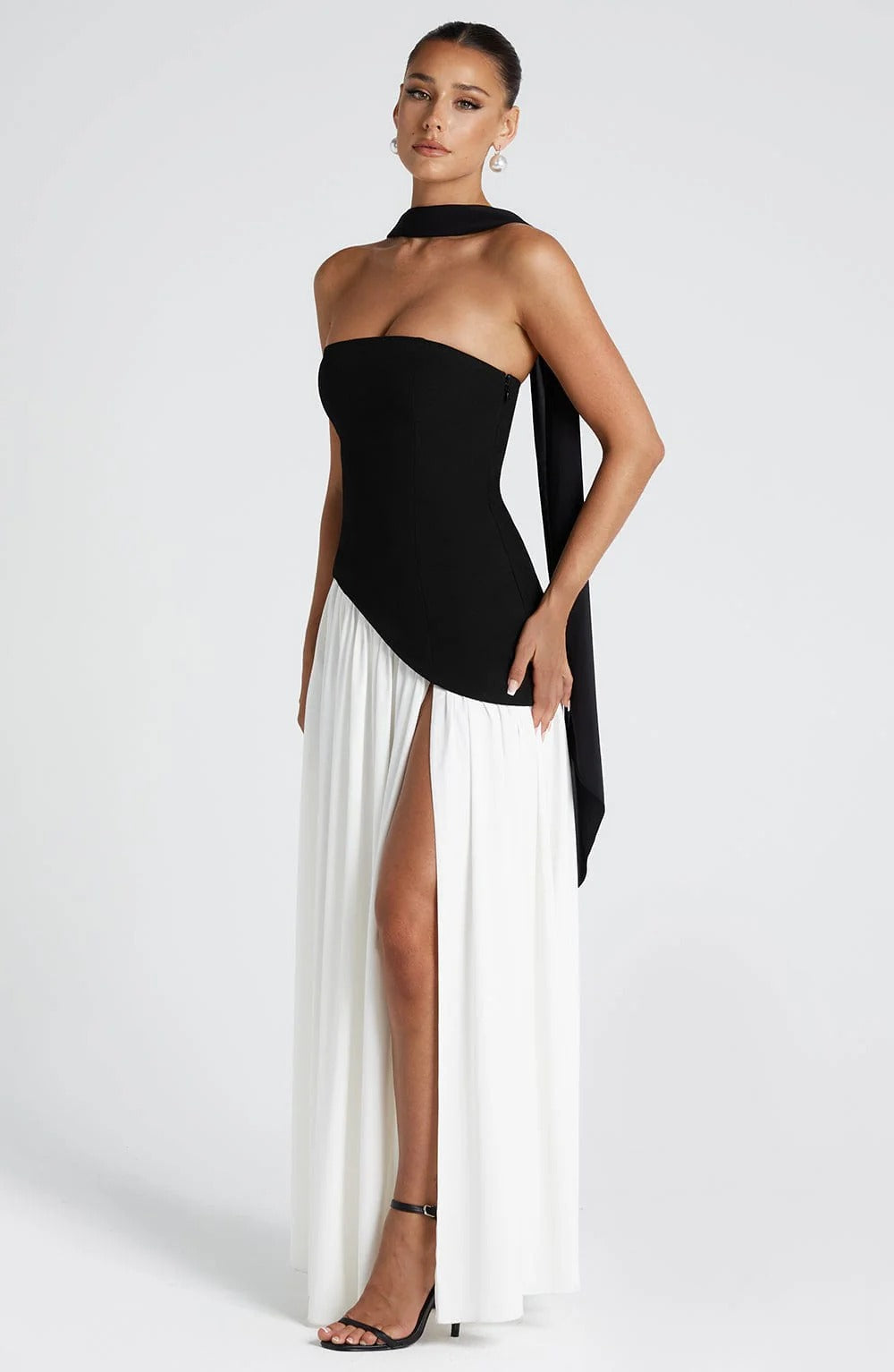 Lucinda | Robe Longue Bustier Avec Écharpe pour Invitée de Mariage