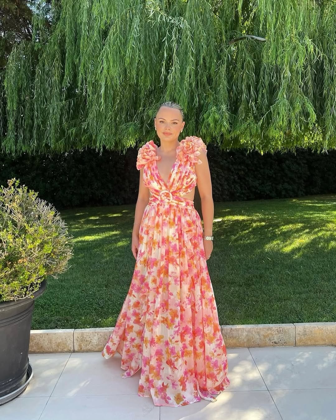 Maeve | Robe Longue Florale à Découpes Sans Manches pour Invitée de Mariage