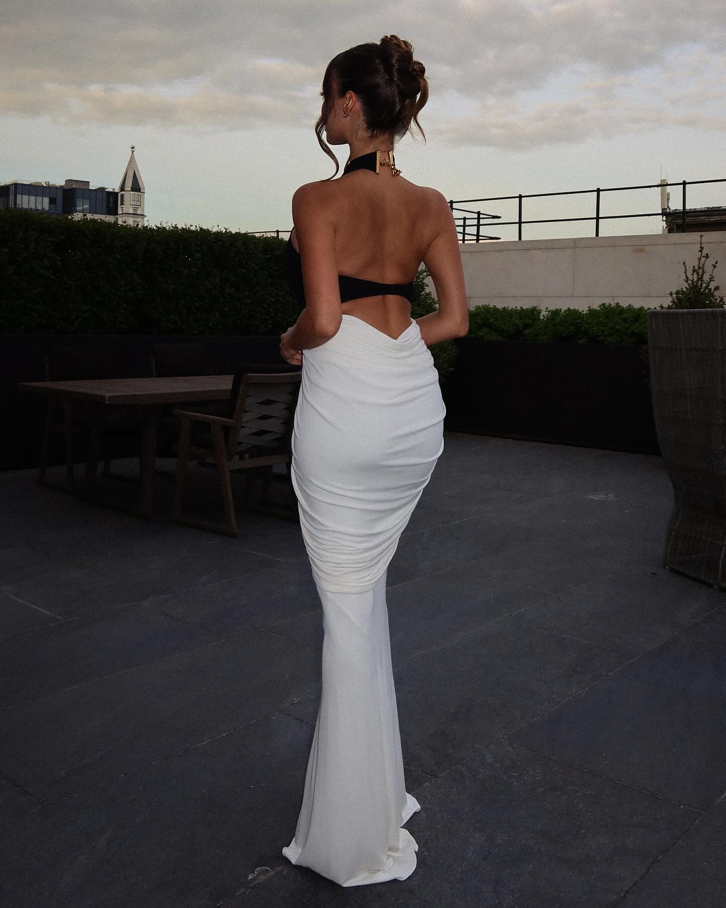 Sloane | Robe Maxi Moulante Froncée Sans Manches et dos Nu pour Femmes