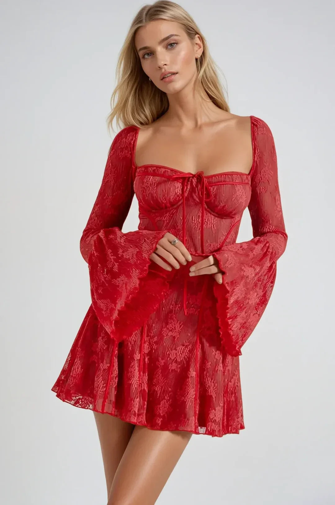 Teagan | Robe Courte Romantique en Dentelle à Manches Longues pour Femme