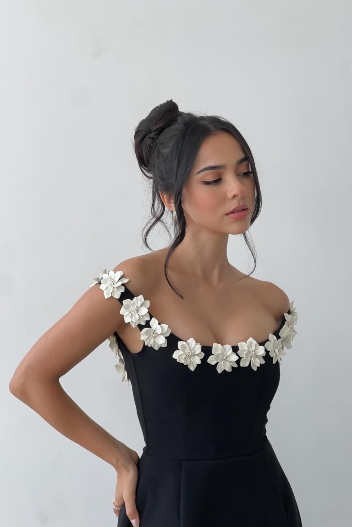 Milou | Robe Courte Sans Manches pour Femme Avec Détails Floraux